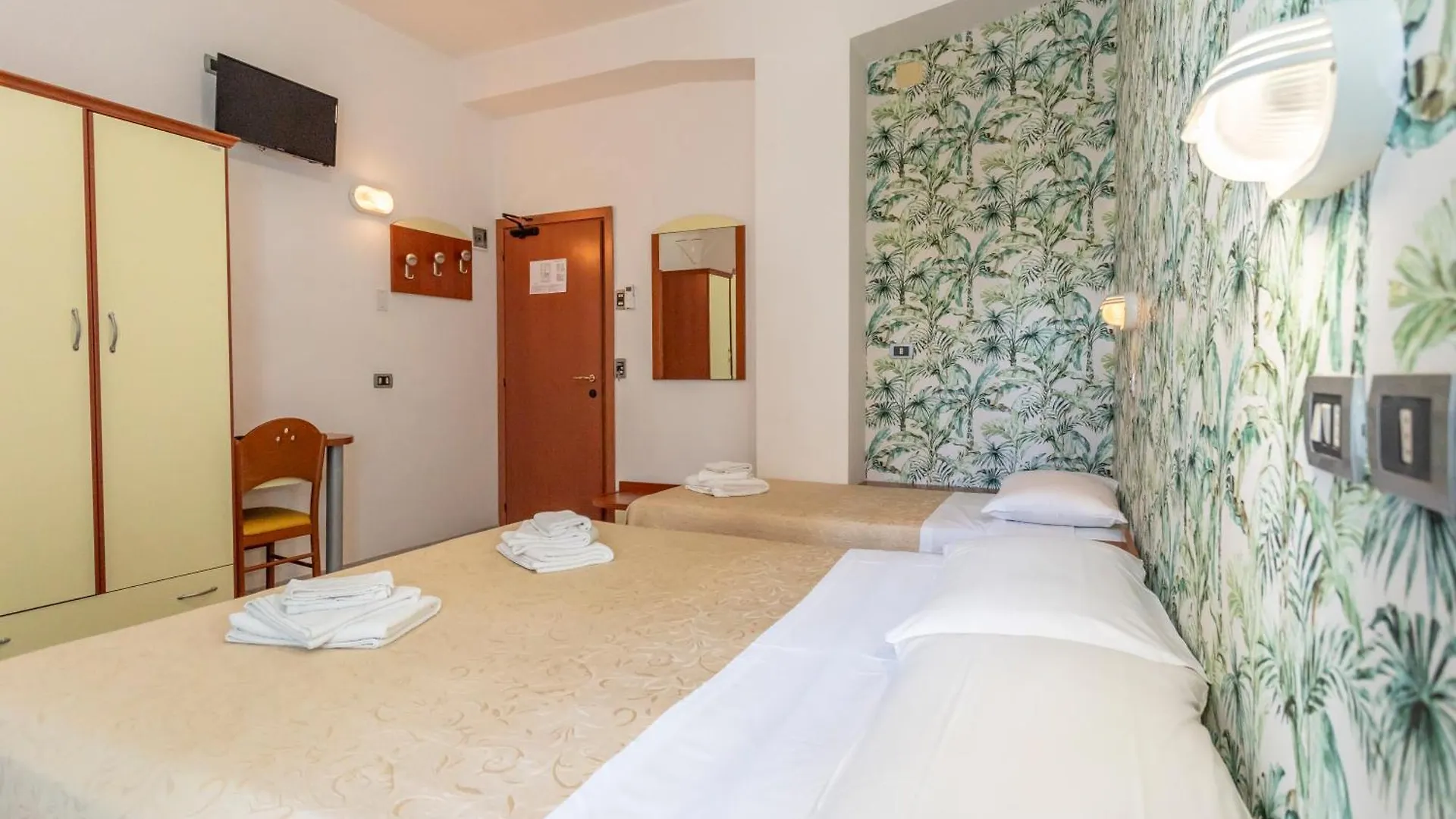 ***  Hotel Clipper Cattolica Italy
